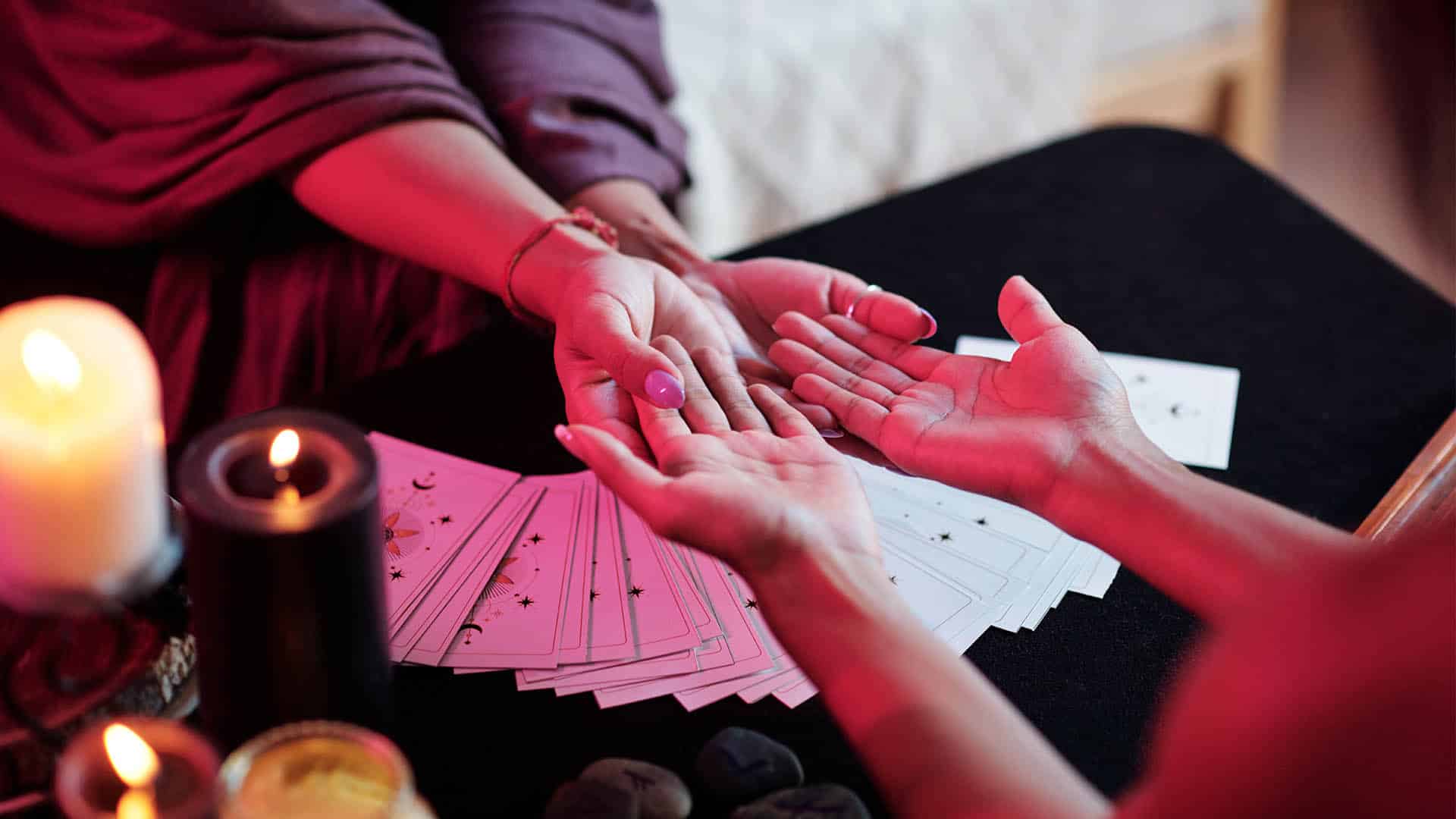 نحوه تفسیر کارت‌های تاروت برای مبتدیان